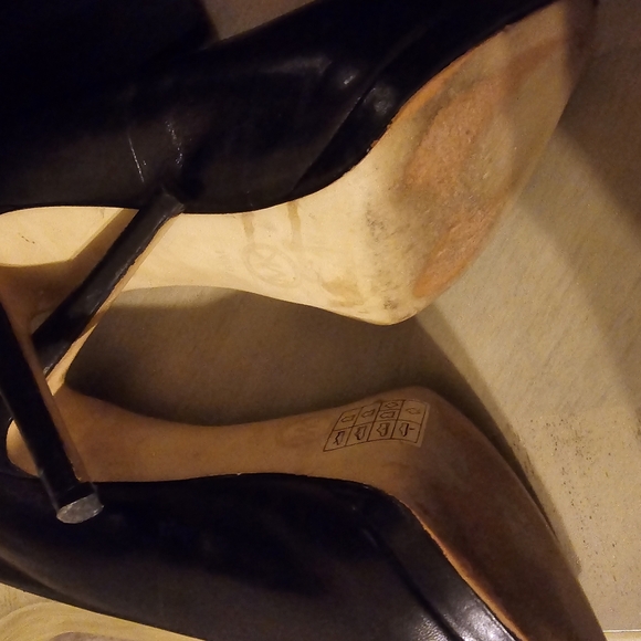 Michael Kors Heels - Picture 3 of 4